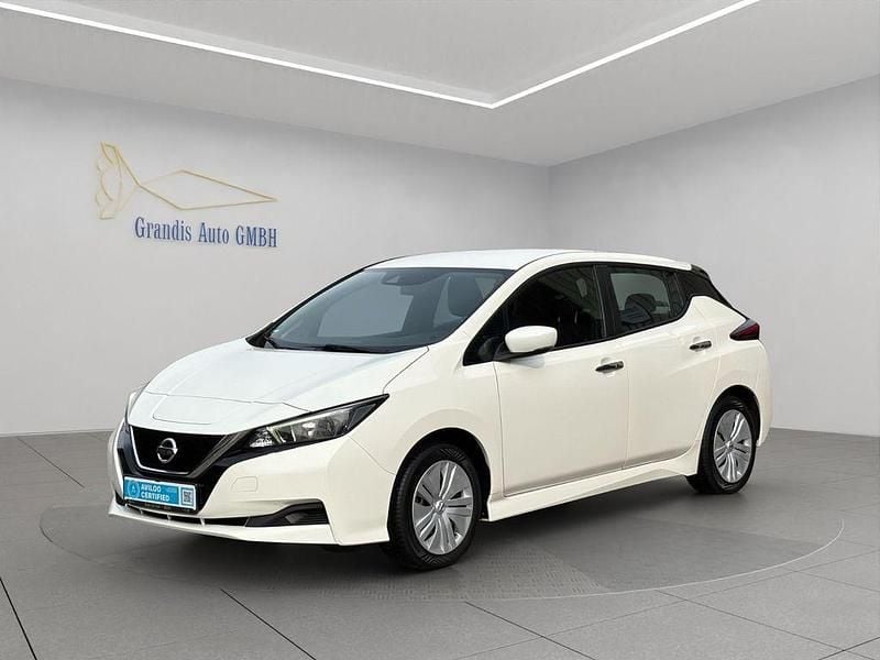 Gebraucht Nissan Leaf Visia 110 kW (150 PS) 2020 Weiß Kleinwagen