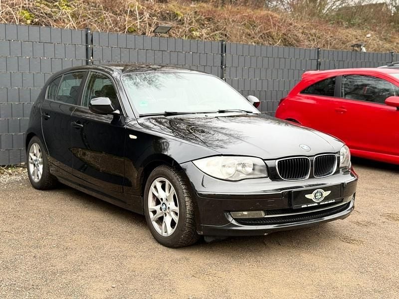 Schwarz Gebraucht 2009 BMW 118 Kleinwagen | 2.000 € (Superpreis) - Bild 1/4