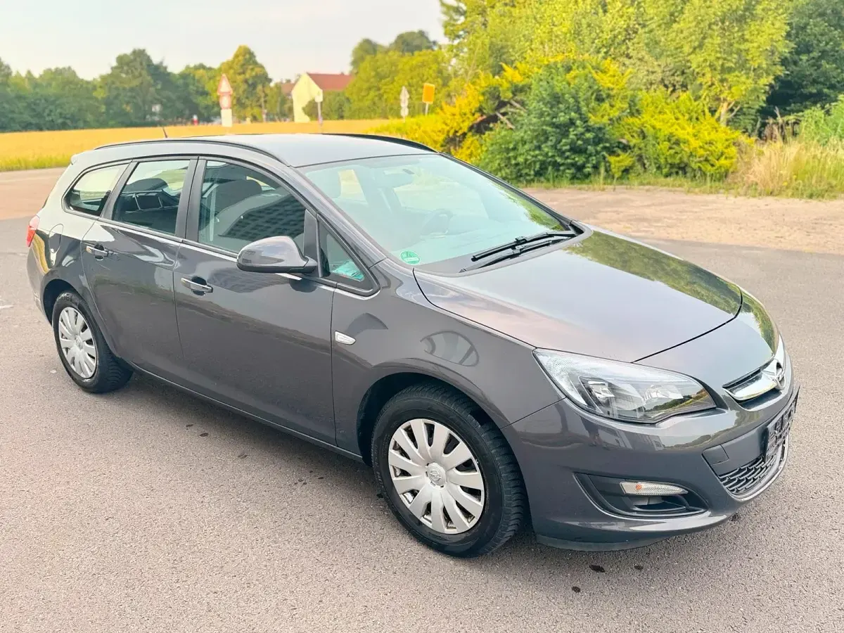 Gebraucht Opel Astra 110 PS (80 kW) 2016 Grau Kombi