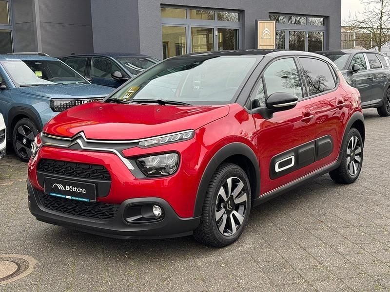 Rot Gebraucht 2024 Citroën C3 Shine Kleinwagen | 15.950 € (Guter Preis) - Bild 1/4