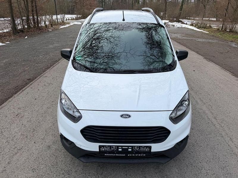 Gebraucht Ford Transit 75 PS (55 kW) 2023 Weiß Van / Kleinbus