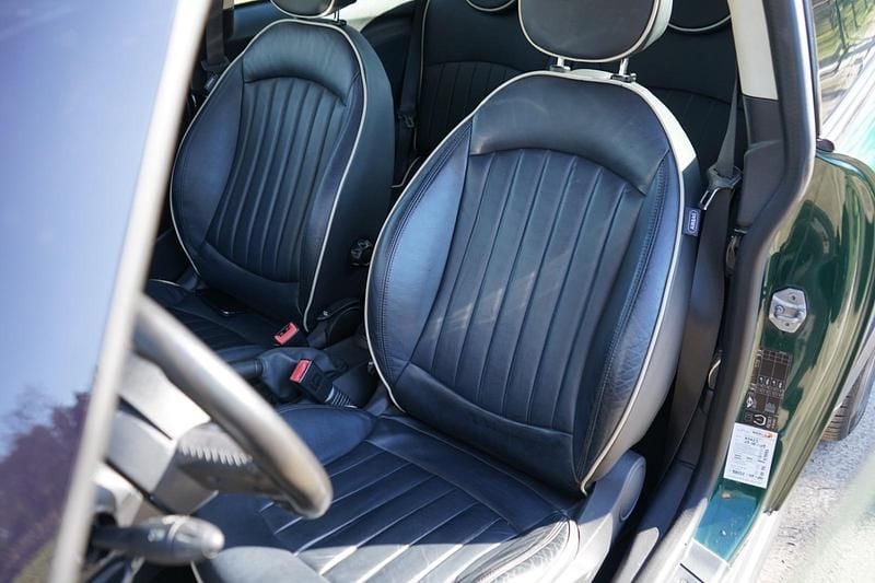 Second-hand Mini Cooper D 112 CP (82 kW) 2011 Verde Hatchback