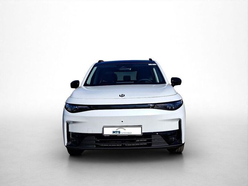 Gebraucht Leapmotor C10 160 kW (218 PS) 2025 Pearly white SUV