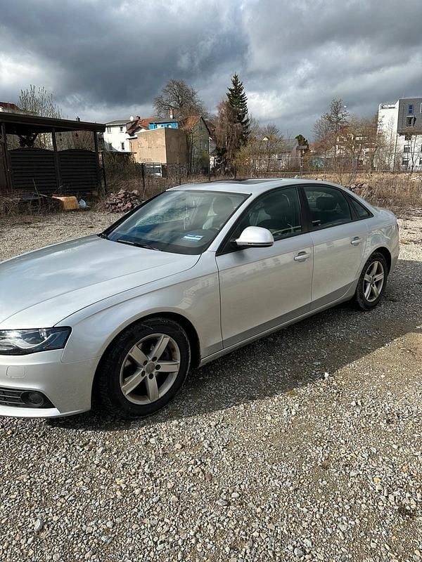 Gebraucht Audi A4 180 PS (132 kW) 2009 Grau Limousine