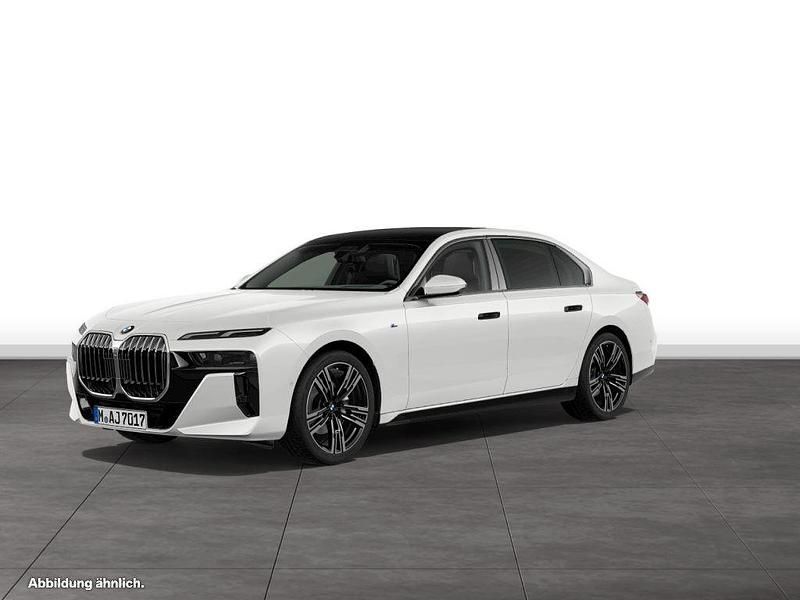 Gebraucht BMW 740 Comfort Edition 299 PS (219 kW) 2025 Mineralweiß metallic Limousine