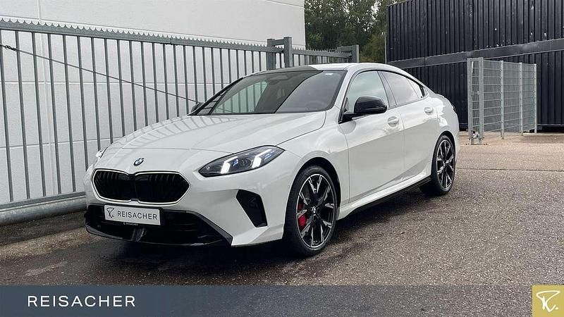 Alpinweiß uni Gebraucht 2025 BMW 223 M Sport Coupé | 51.759 € - Bild 1/4