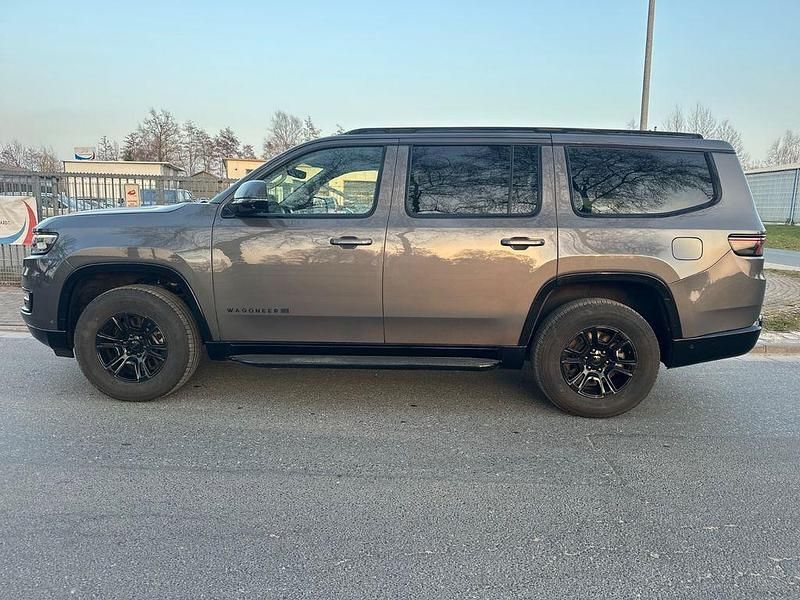 Gebraucht Jeep Wagoneer 397 PS (291 kW) 2022 Grau SUV