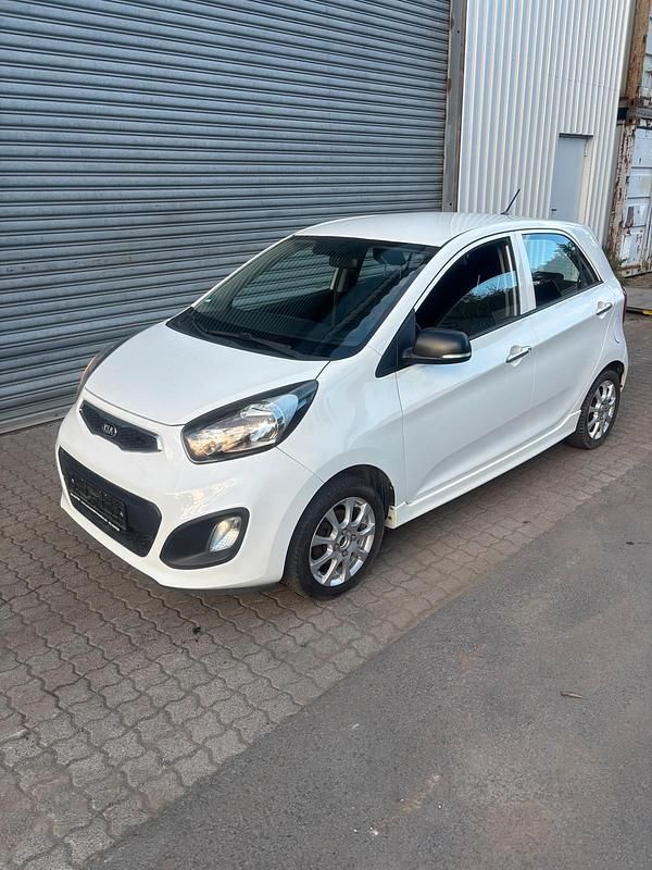 Weiß Gebraucht 2012 Kia Picanto Kleinwagen | 2.900 € (Guter Preis) - Bild 1/4