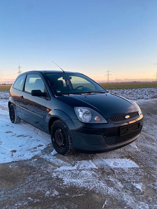 Schwarz Gebraucht 2006 Ford Fiesta Kleinwagen | 1.990 € (Etwas zu teuer) - Bild 1/4