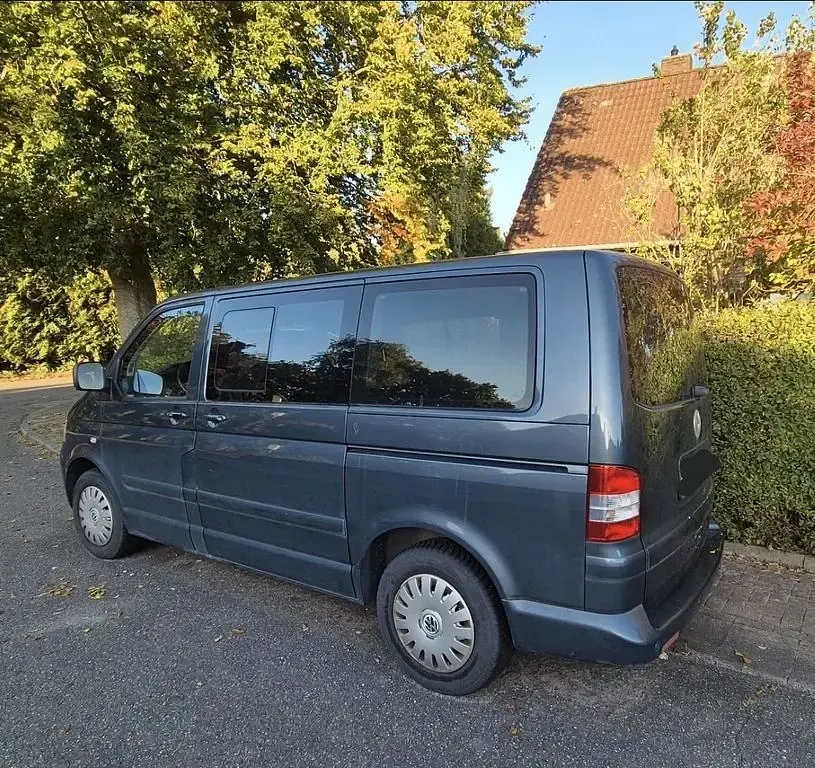 Gebraucht VW Multivan 131 PS (96 kW) 2006 Grau Van / Kleinbus