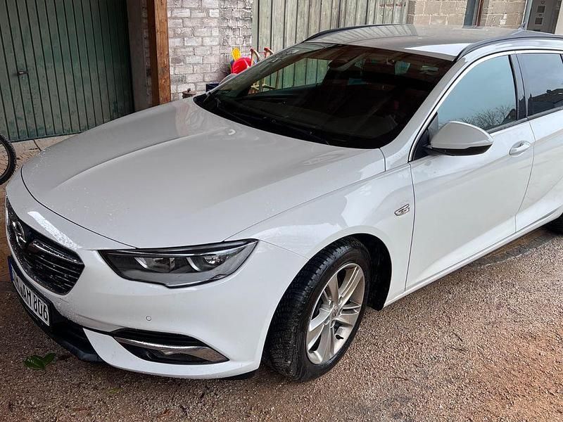 Gebraucht Opel Insignia 170 PS (125 kW) 2019 Weiß Kombi