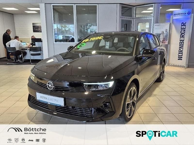 Neu Opel Astra 114 kW (156 PS) 2026 Lackierung schwarz perla nera/ Kombi