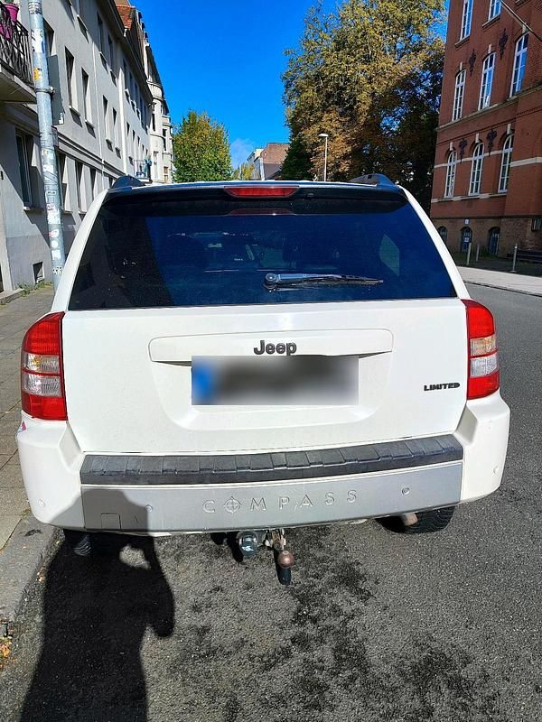 Gebraucht Jeep Compass Limited 170 PS (125 kW) 2008 Weiß SUV