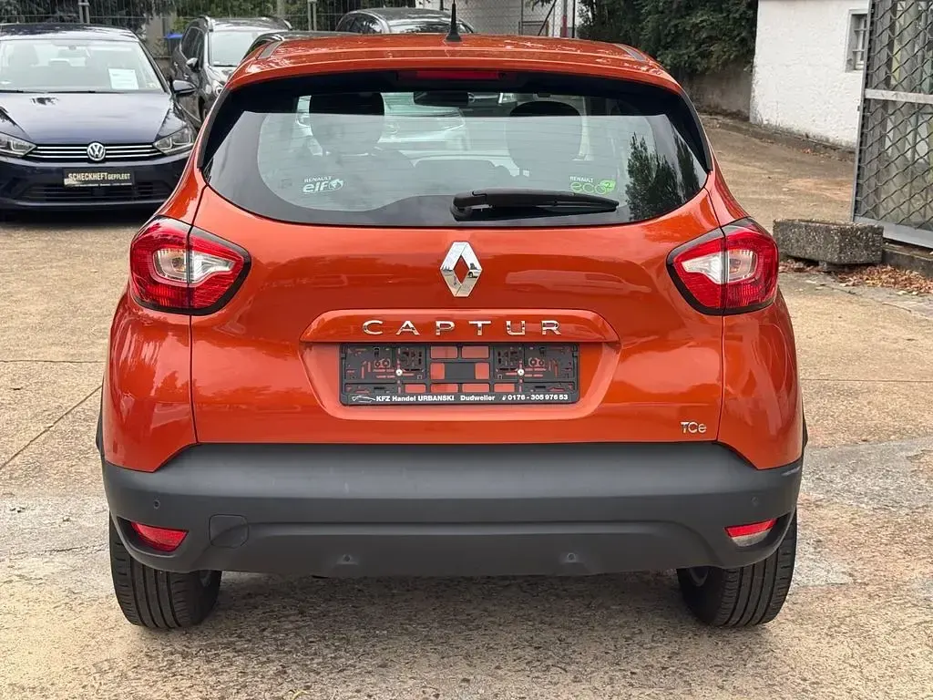 Gebraucht Renault Captur Dynamique 90 PS (66 kW) 2014 Orange SUV