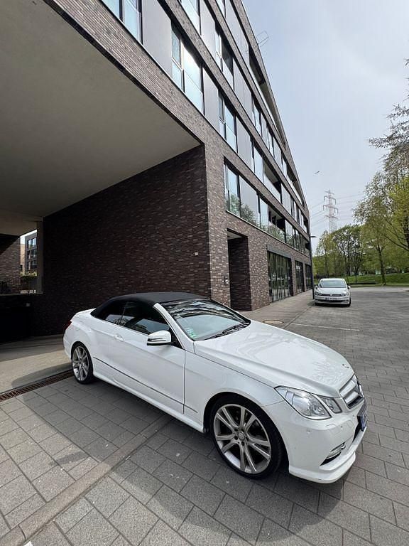 Second-hand Mercedes E250 Elegance 204 CP (150 kW) 2012 Alb Cabrio