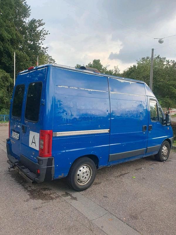 Blau Gebraucht 2004 Fiat Ducato Van | 2.300 € - Bild 1/4