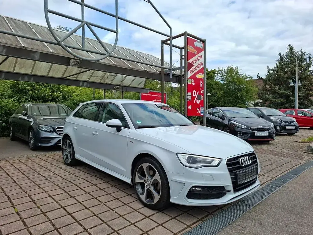 Gebraucht Audi A3 S-Line 110 PS (80 kW) 2015 Weiß Limousine