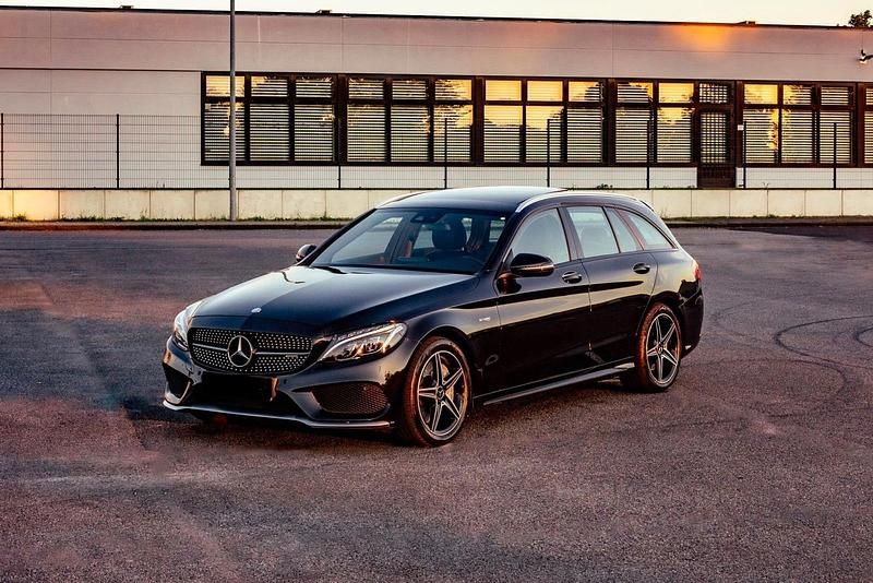 Gebraucht Mercedes C43 AMG AMG 367 PS (269 kW) 2017 Schwarz Kombi