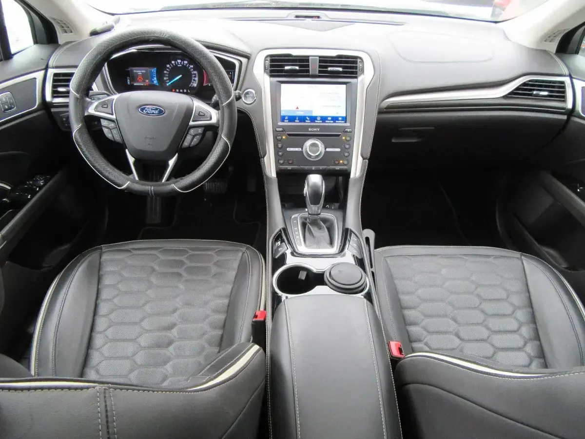 Gebraucht Ford Mondeo Vignale 140 PS (102 kW) 2020 Grau Kombi