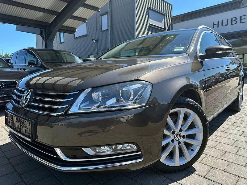 Schwarz Gebraucht 2014 VW Passat Limousine | 11.900 € (Fairer Preis) - Bild 1/4