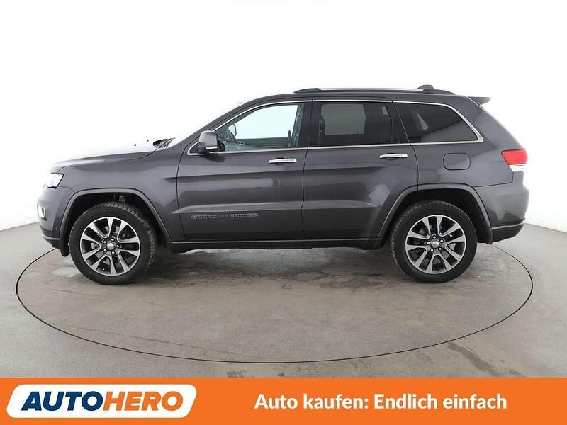 Gebraucht Jeep Grand Cherokee Overland 250 PS (183 kW) 2019 Granite crystal SUV