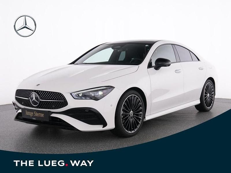 Weiß Gebraucht 2024 Mercedes CLA200 AMG Coupé | 40.485 € (Teuer) - Bild 1/4