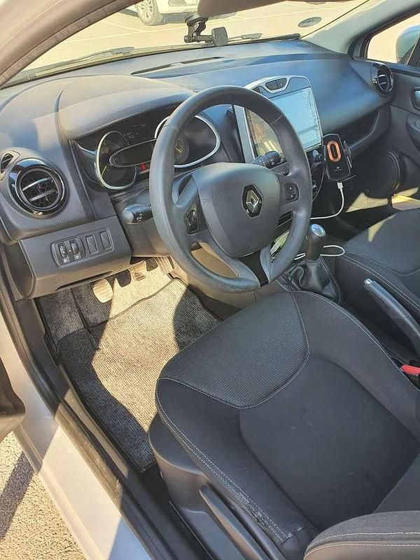 Gebraucht Renault Clio GrandTour Dynamique 90 PS (66 kW) 2015 Kombi