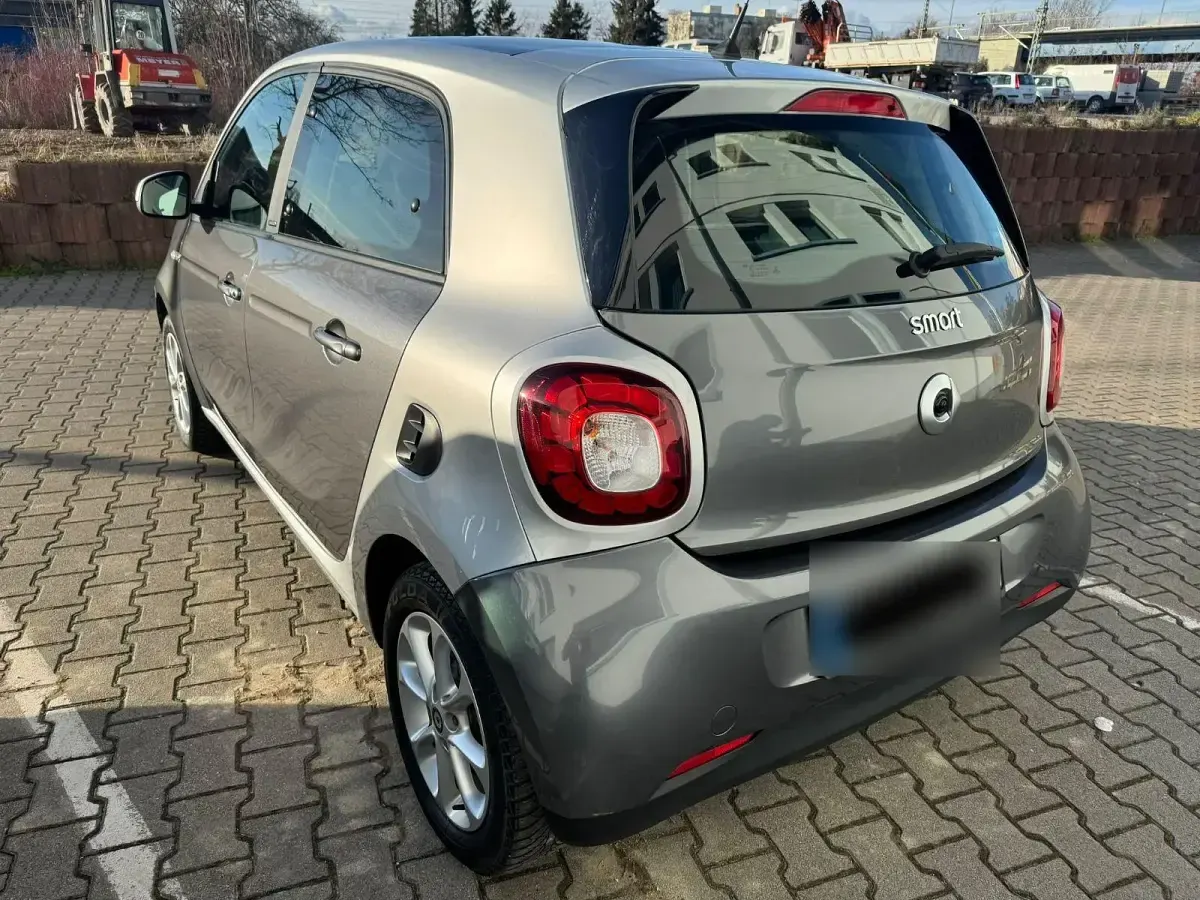 Gebraucht Smart ForFour 90 PS (66 kW) 2017 Grau Kleinwagen