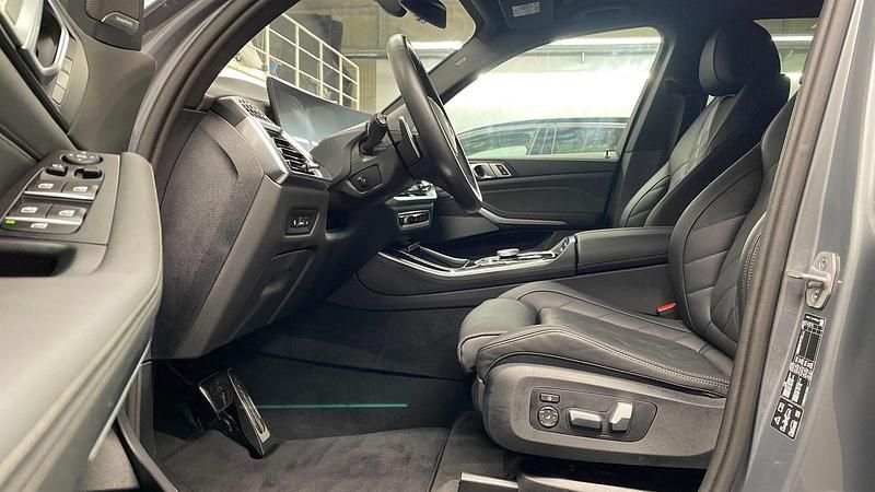 Gebraucht BMW X5 Efficient Dynamics 286 PS (210 kW) 2024 Skyscraper grau metallic SUV