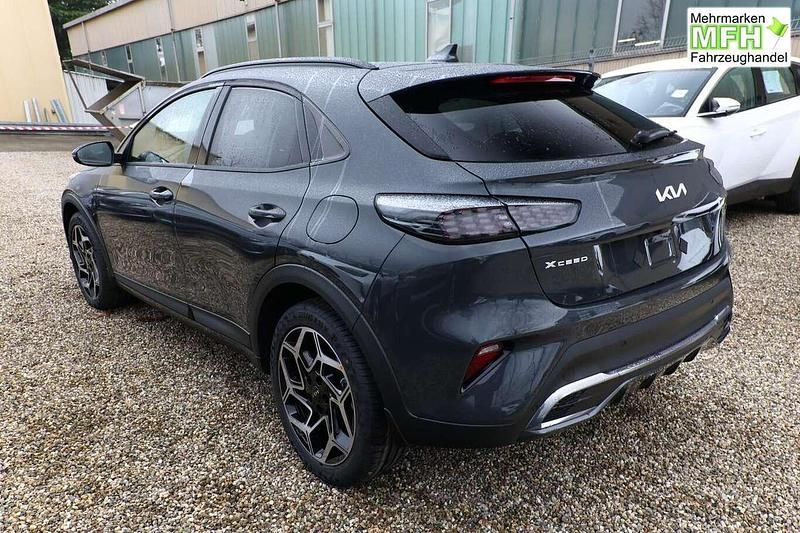 Neu Kia XCeed GT-Line 179 PS (131 kW) 2025 Lunarsilber metallic SUV