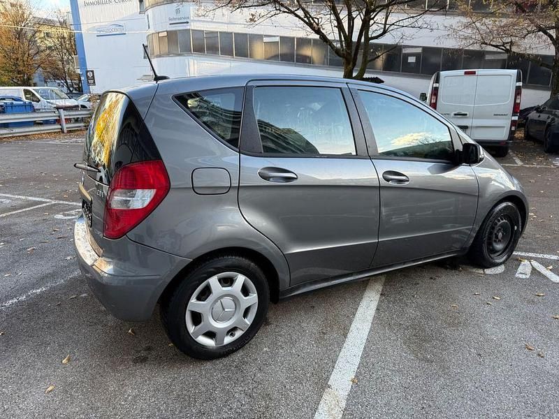 Gebraucht Mercedes A160 82 PS (60 kW) 2012 Grau Limousine