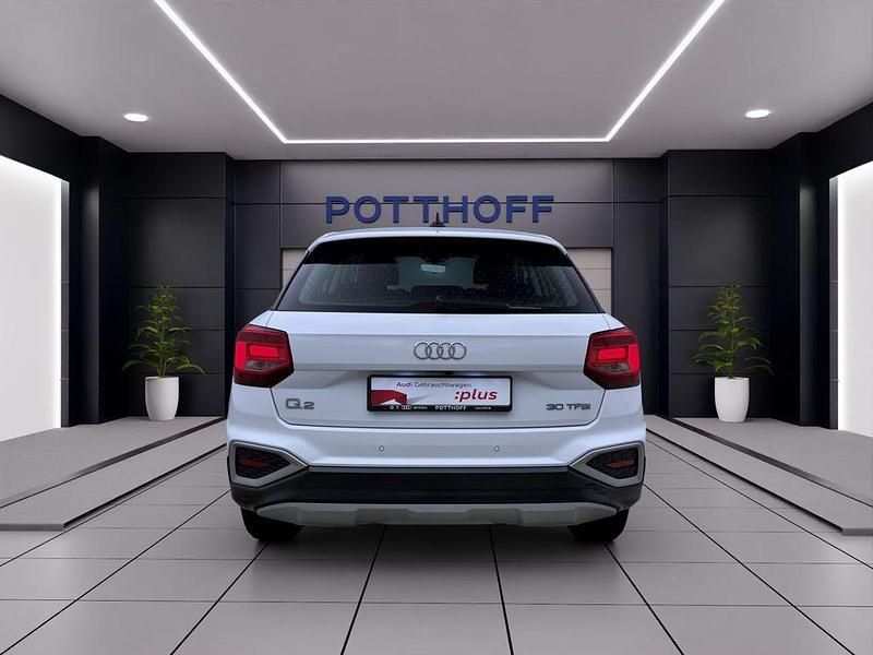 Używany Audi Q2 Advanced 116 KM (85 kW) 2024 Biały SUV