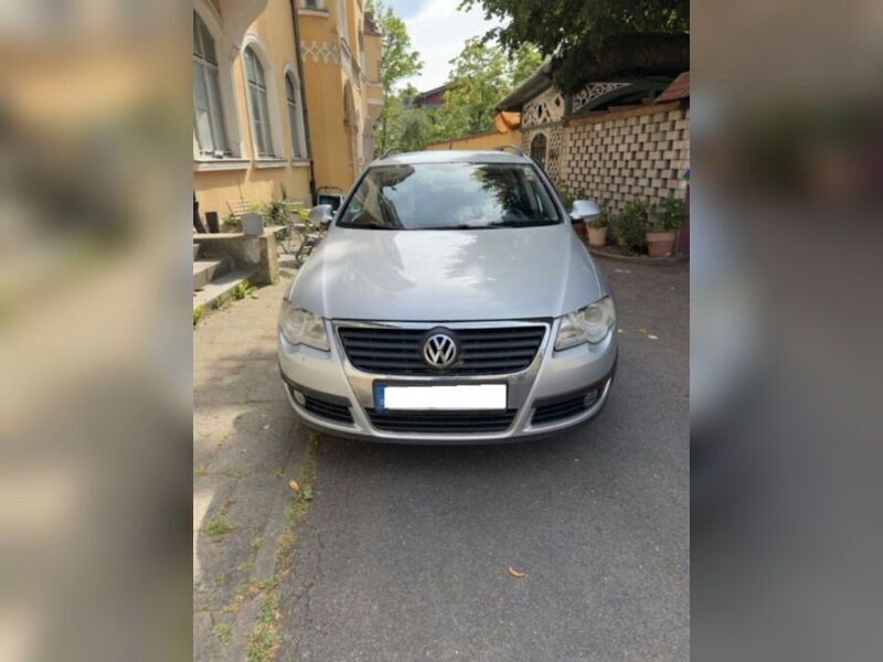 Silber Gebraucht 2007 VW Passat Kombi | 1.800 € (Superpreis) - Bild 1/4
