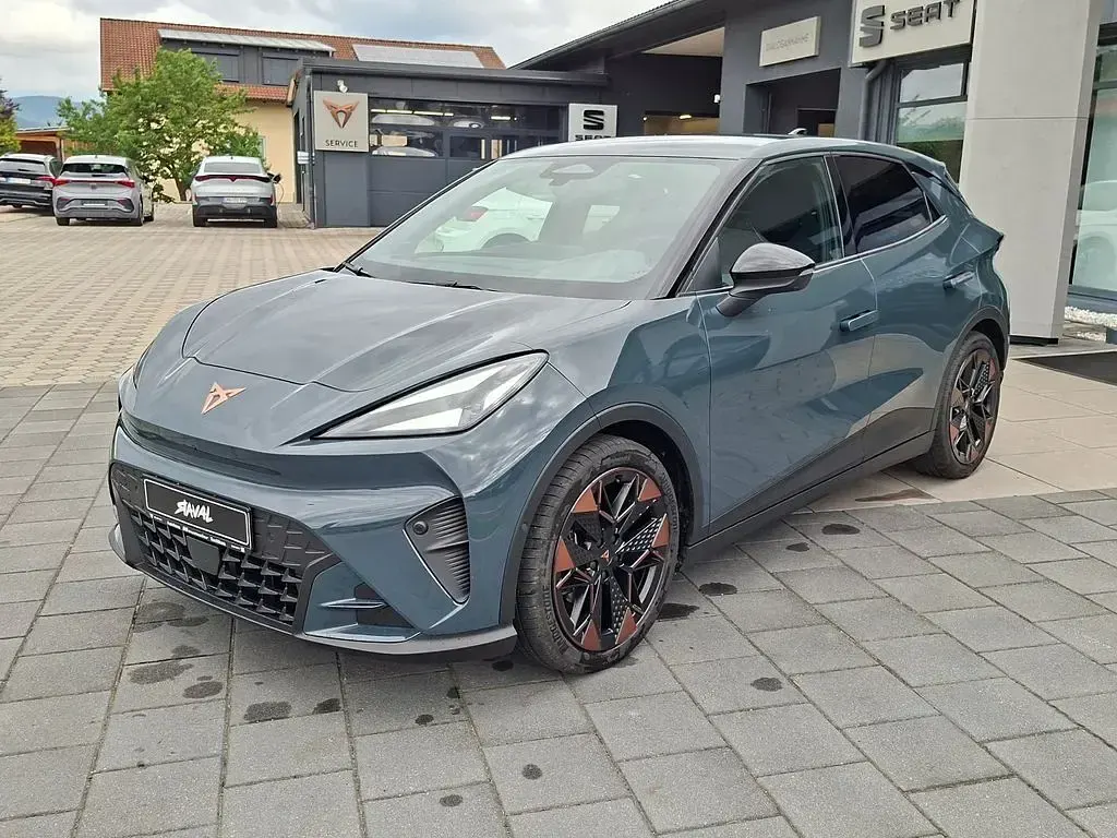 Gebraucht Cupra Raval Endurance 155 kW (211 PS) 2026 Blau Limousine