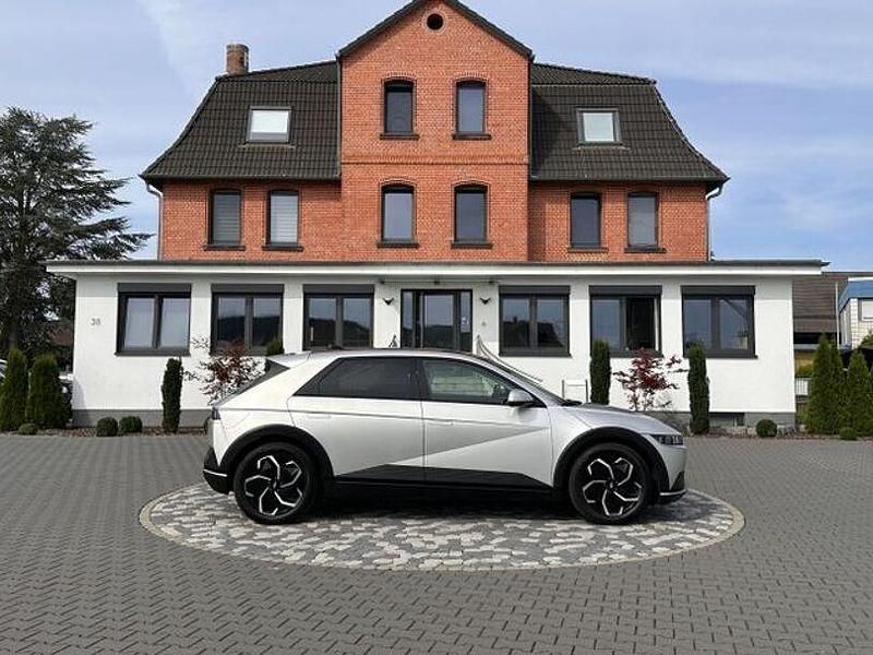 Gold Gebraucht 2023 Hyundai Ioniq 5 Techniq SUV | 30.950 € (Guter Preis) - Bild 1/4