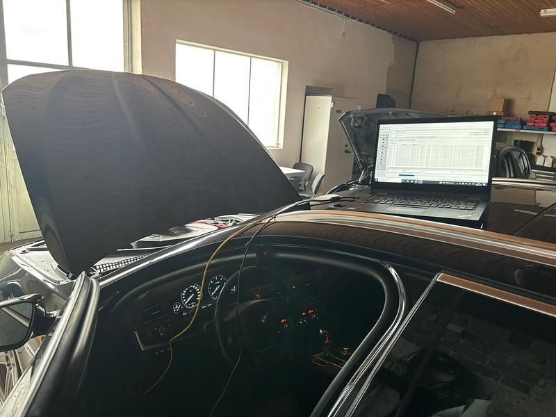 Gebraucht BMW 530 M Sport 258 PS (189 kW) 2012 Schwarz Kombi