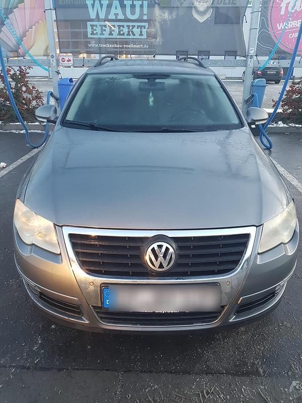 Braun Gebraucht 2006 VW Passat Kombi | 2.999 € (Fairer Preis) - Bild 1/4