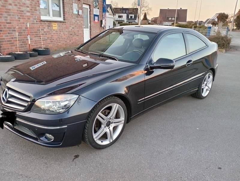 Gebraucht Mercedes CLC220 150 PS (110 kW) 2009 Blau Kleinwagen