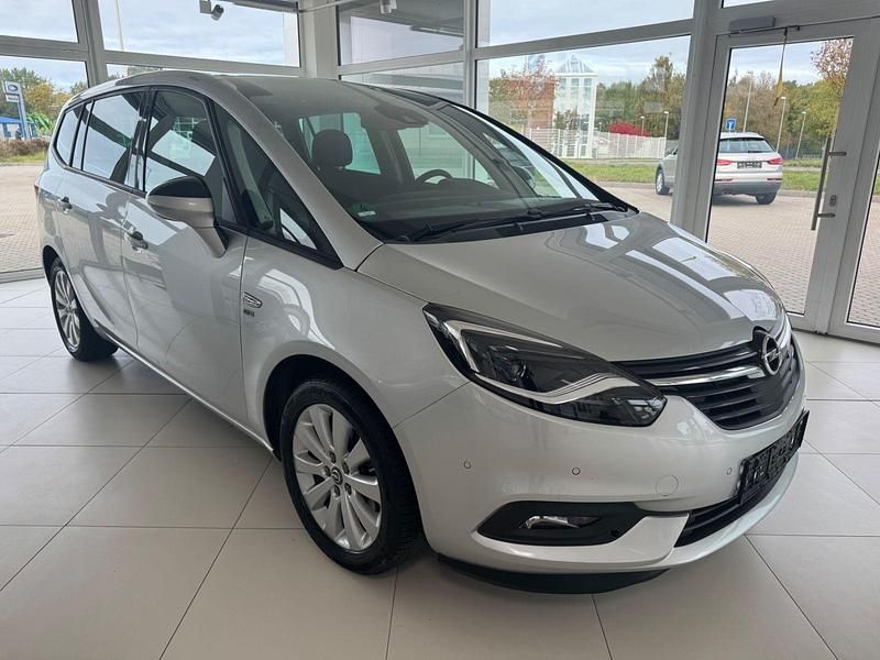 Gebraucht Opel Zafira 136 PS (100 kW) 2019 Silber Van / Kleinbus