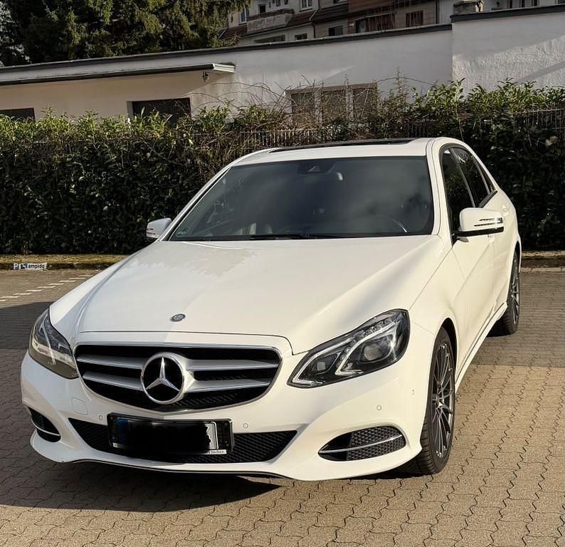 Gebraucht Mercedes E350 Elegance 258 PS (189 kW) 2013 Weiß Limousine