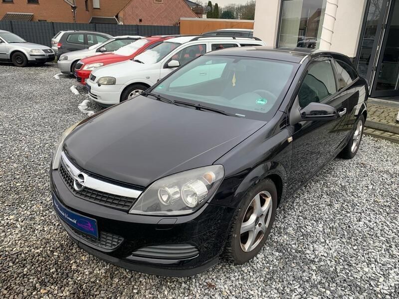 Schwarz Gebraucht 2009 Opel Astra GTC Selection Limousine | 2.699 € (Fairer Preis) - Bild 1/4