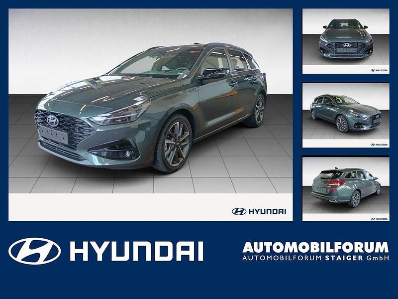 Cypress green / mic Gebraucht 2024 Hyundai i30 Advantage Kombi | 21.190 € (Fairer Preis) - Bild 1/4
