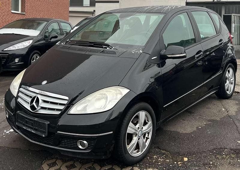 Gebraucht Mercedes A150 Avantgarde 95 PS (69 kW) 2008 Kosmosschwarz  metalliclack Kleinwagen