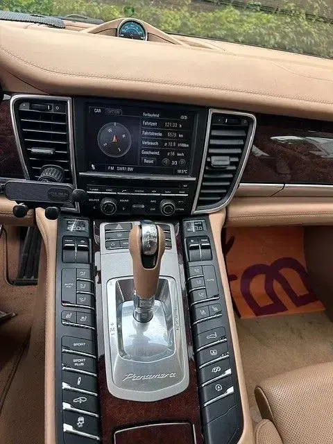 Gebraucht Porsche Panamera 4S 400 PS (294 kW) 2009 Braun Kleinwagen