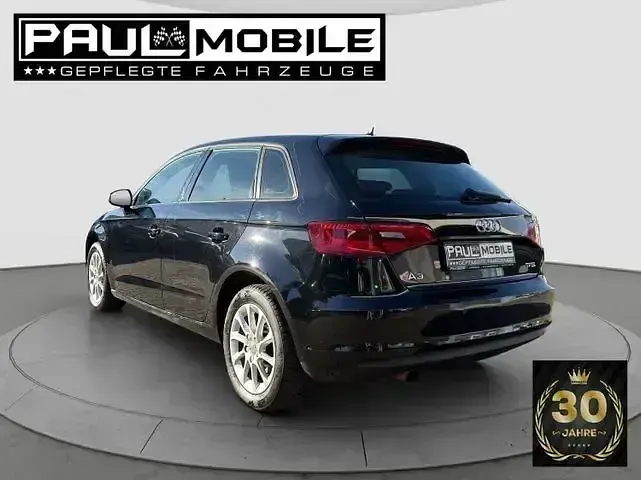 Second-hand Audi A3 Attraction 110 CP (80 kW) 2016 Negru Berlinǎ