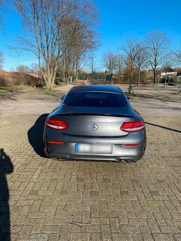 Gebraucht Mercedes 220 170 PS (125 kW) 2016 Grau Coupé