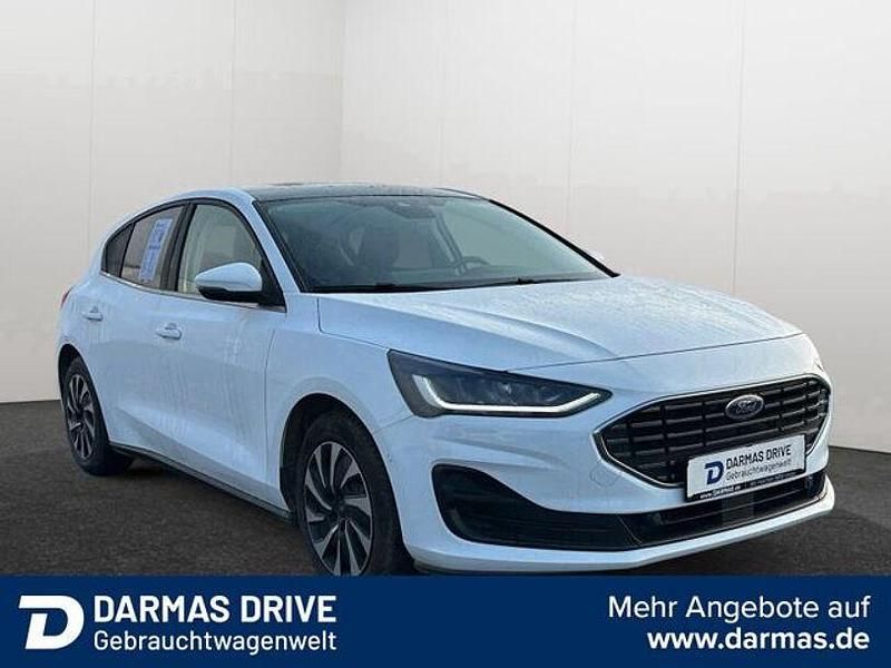 Gebraucht Ford Focus Titanium 120 PS (88 kW) 2023 Weiß Limousine