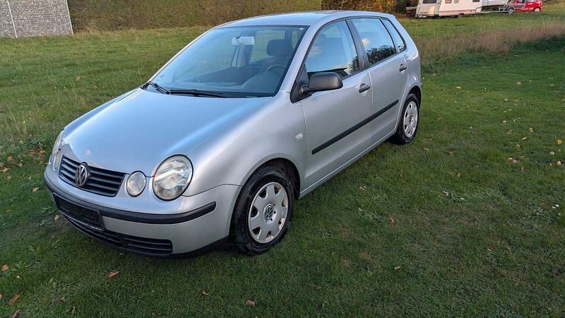 Silber Gebraucht 2003 VW Polo Basis Kleinwagen | 1.100 € (Fairer Preis) - Bild 1/4