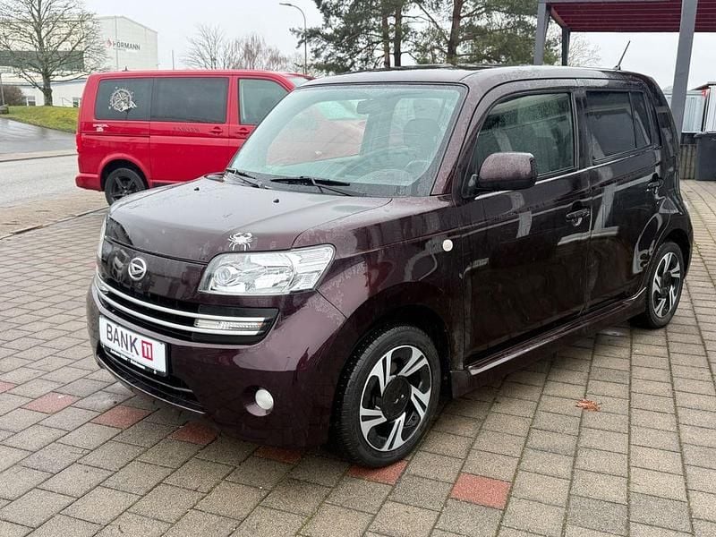 Gebraucht Daihatsu Materia 103 PS (75 kW) 2008 Rot Van / Kleinbus