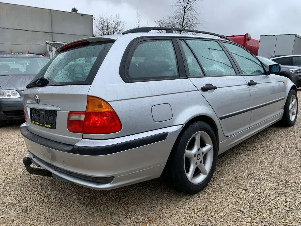 Gebraucht BMW 318 116 PS (85 kW) 2005 Kombi
